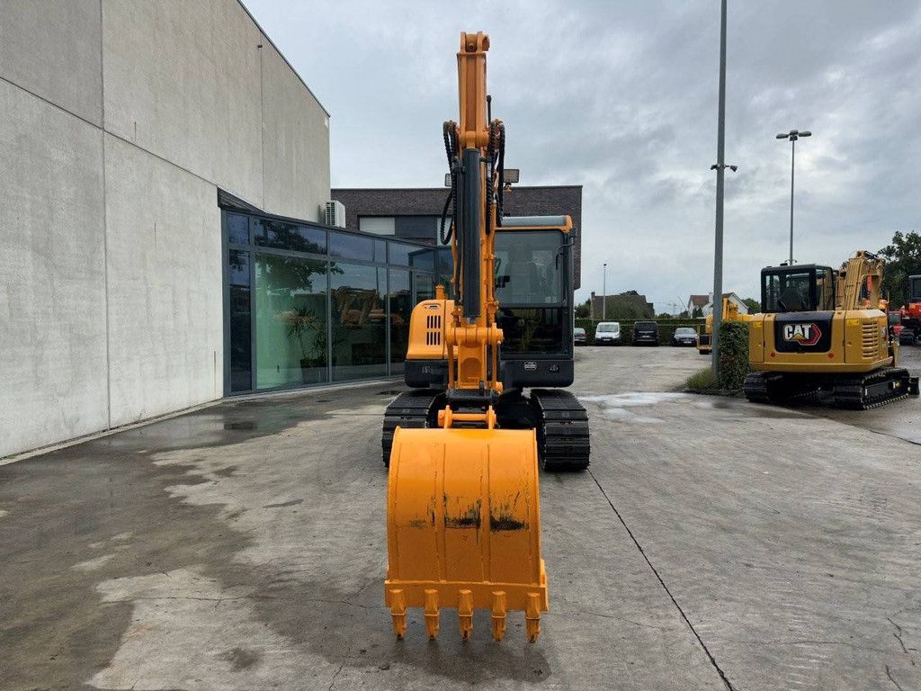 Midi excavator Hyundai R60VS Diesel 2017