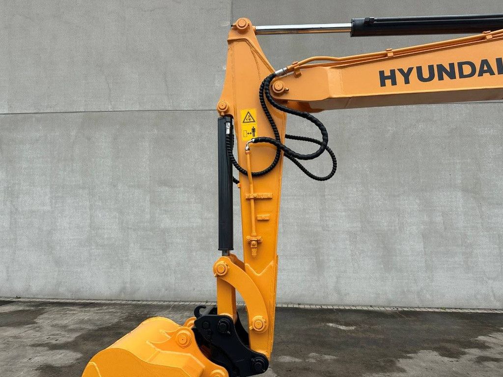 Midi excavator Hyundai R60VS Diesel 2017