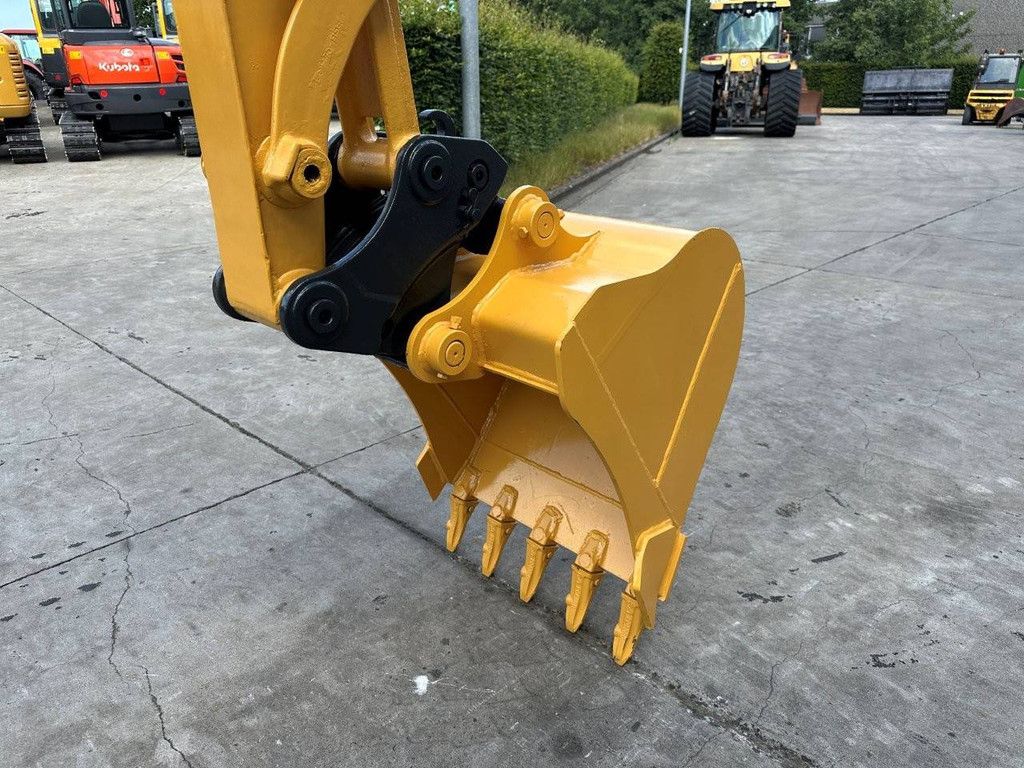 Midi-Bagger Komatsu PC40MR-2 Diesel 2012