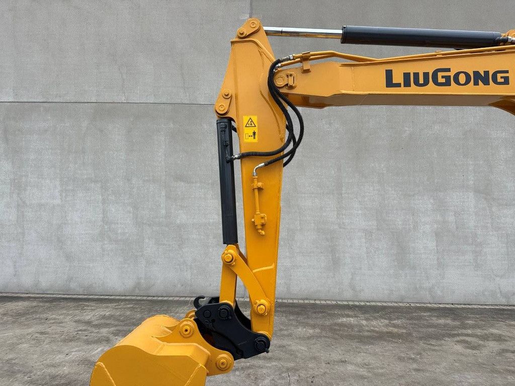 Midi excavator LiuGong CLG906E Diesel 2021