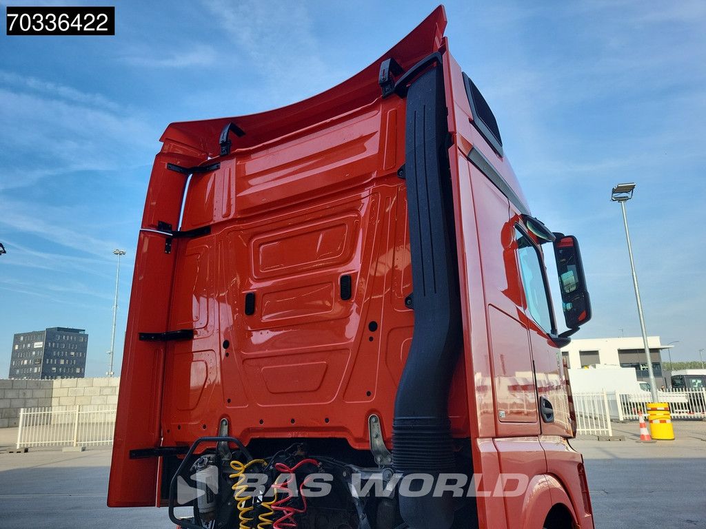 Mercedes Actros 1851 4X2 BigSpace Mega APK 03-2027 2x Tanks