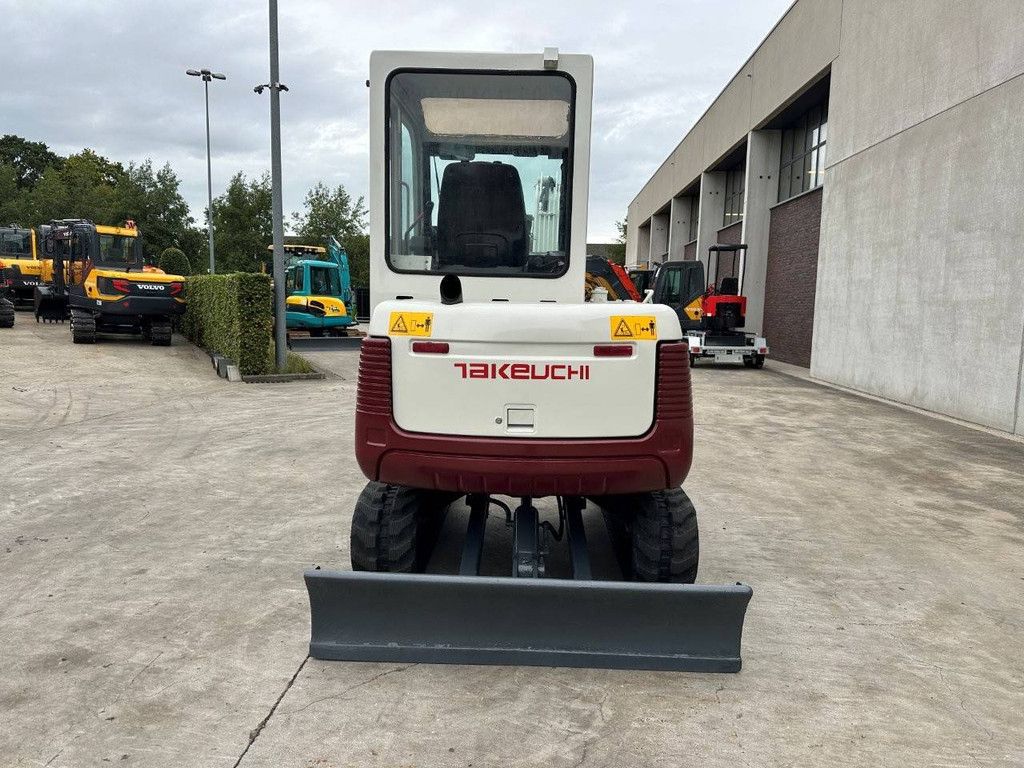Midi excavator Takeuchi TB135 Diesel 2012