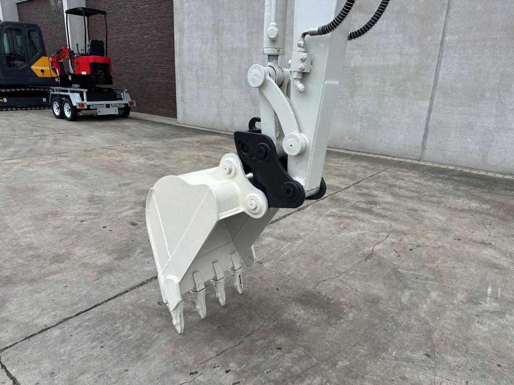Midi excavator Takeuchi TB135 Diesel 2012