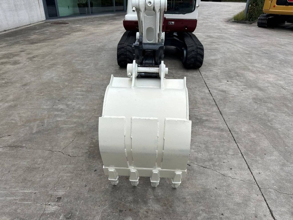 Midi excavator Takeuchi TB135 Diesel 2012