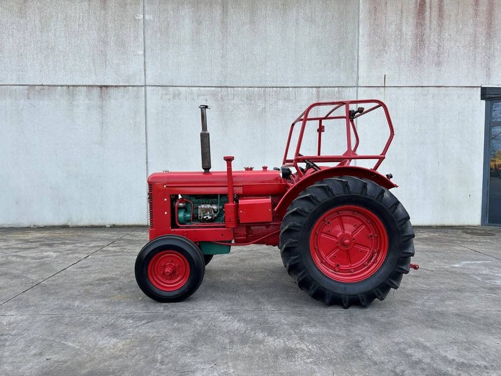 Tractor Oldtimer VOLVO BM T55 Diesel