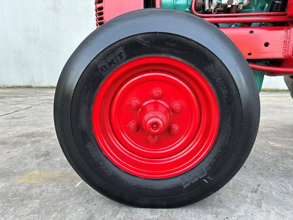 Tractor Oldtimer VOLVO BM T55 Diesel