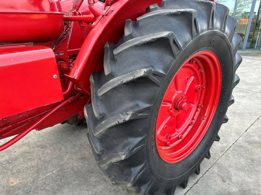 Tractor Oldtimer VOLVO BM T55 Diesel