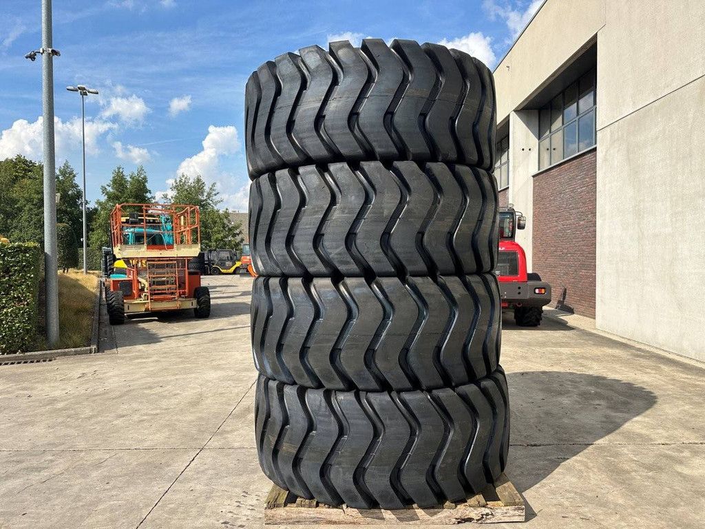 Forcestone 29.5-25 Wheel Loader Tires New