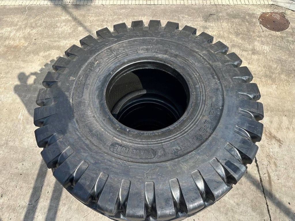 Neue Forcestone 26.5-25 Radladerreifen