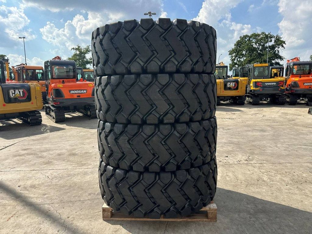 Wielladerbanden Forcestone 20.5-25 Nieuw