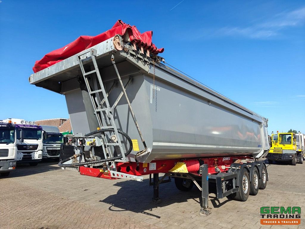 Schmitz Cargobull N/A 34 m³ – Aluminium-Chassis – Hardox-Stahlkipper – Schmitz-Scheibenbremsen – Liftachse – Reifendruckkontrollsystem – 8910 kg