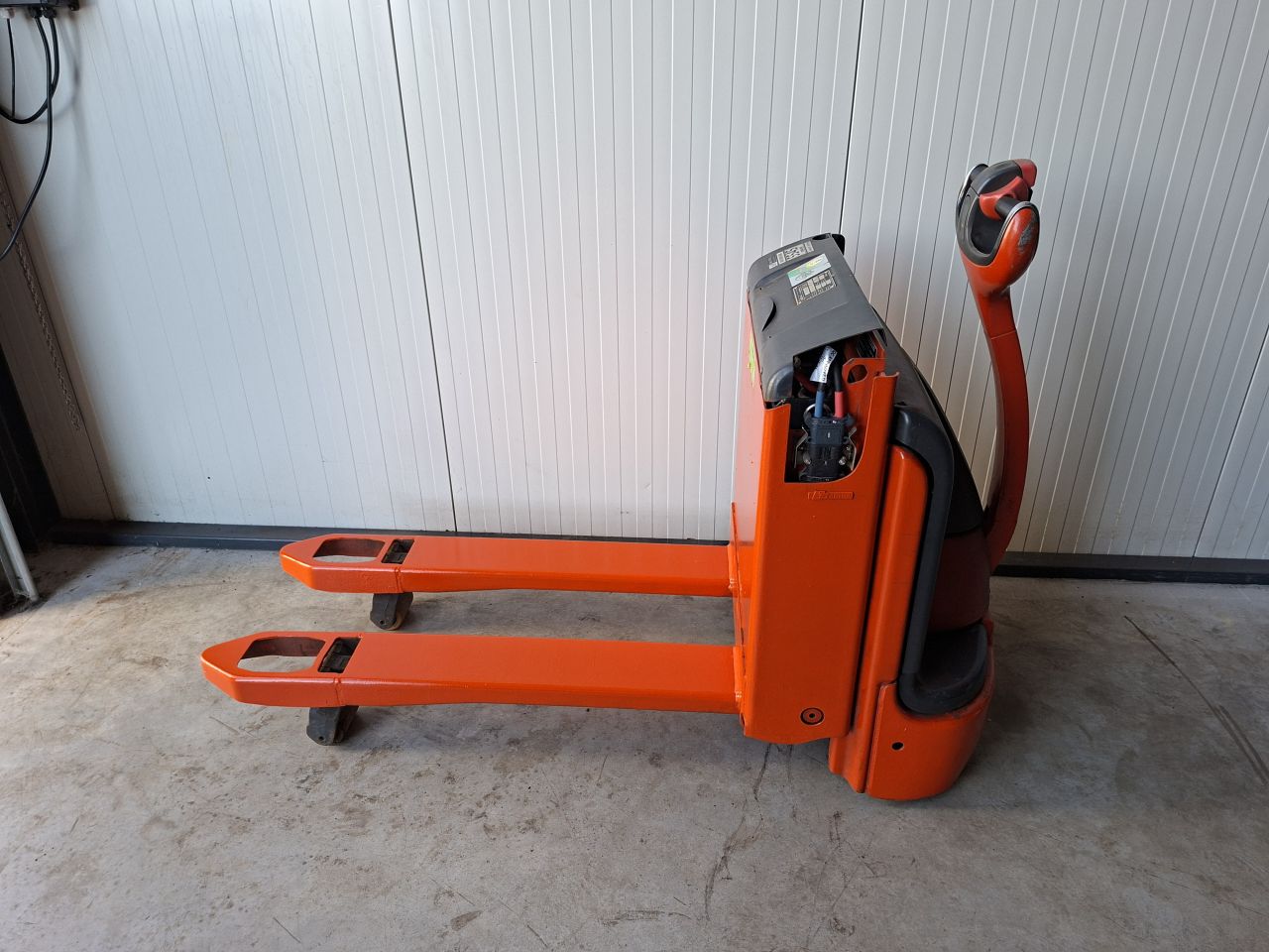Elektrische palletwagen Linde T16 1600 kg accu 2020