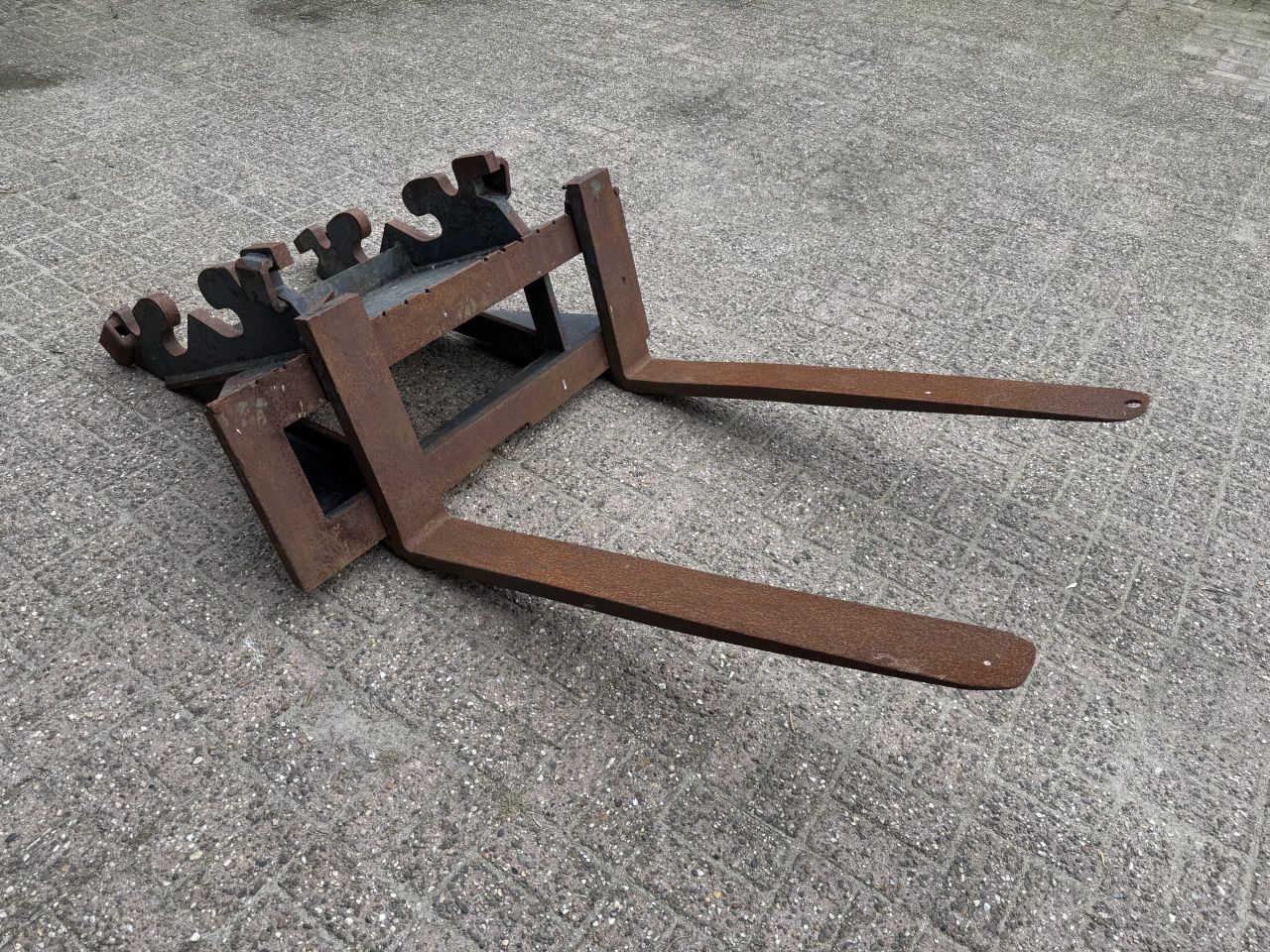 Palletvork GP QT20/30 en pallethaak REMA