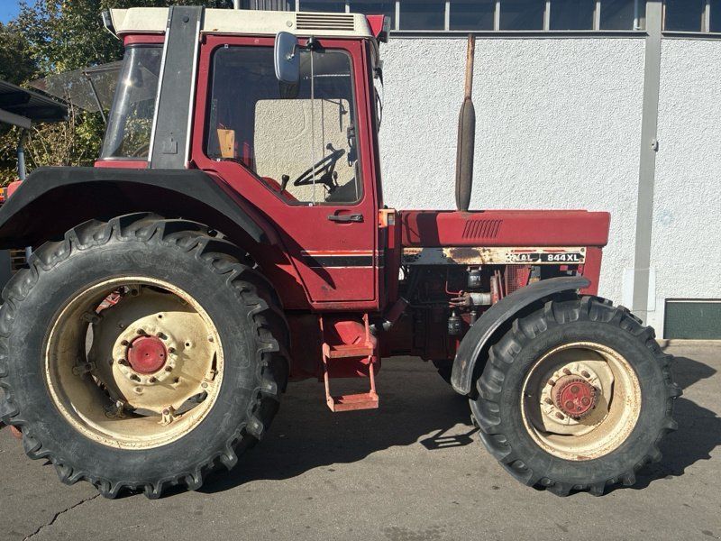 Case IH 844XL