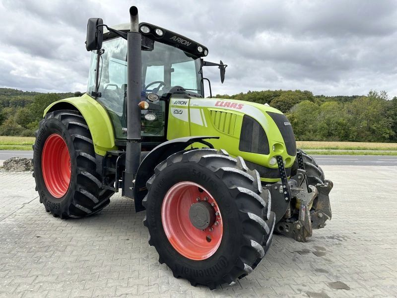 Claas ARION 620 CEBIS HASHIFT