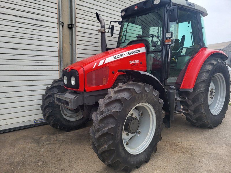 Massey Ferguson 5425