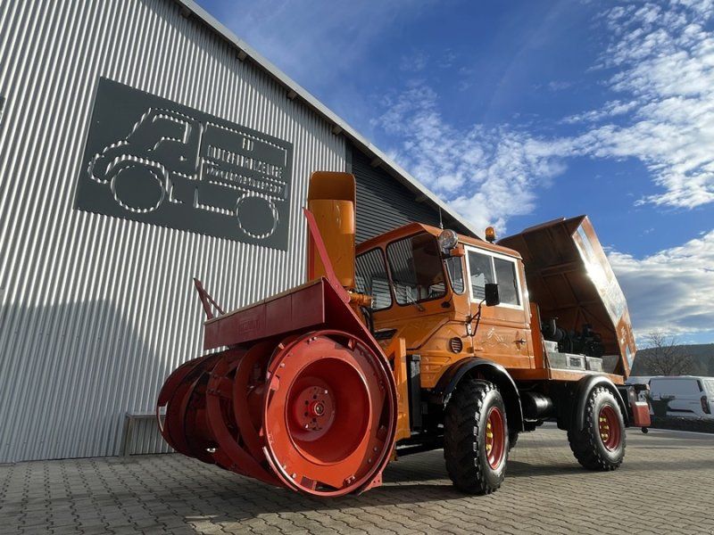 Mercedes-Benz Unimog Schneefräse mit Hydrostat , erst 370 Stunden