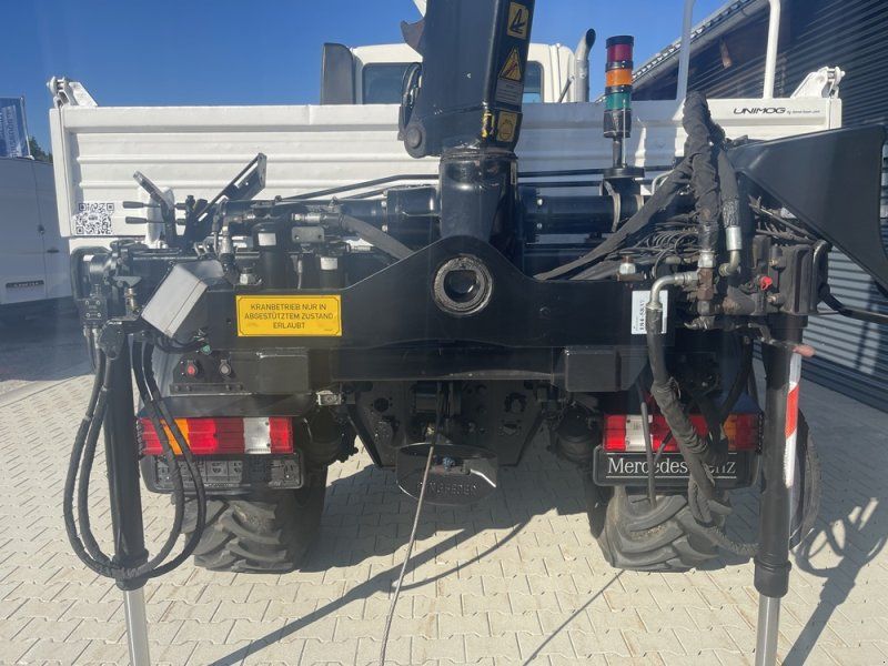Mercedes-Benz Unimog U400 mit Mega Ausstattung, Kran, Seilwinde, Kipper, Zapfw