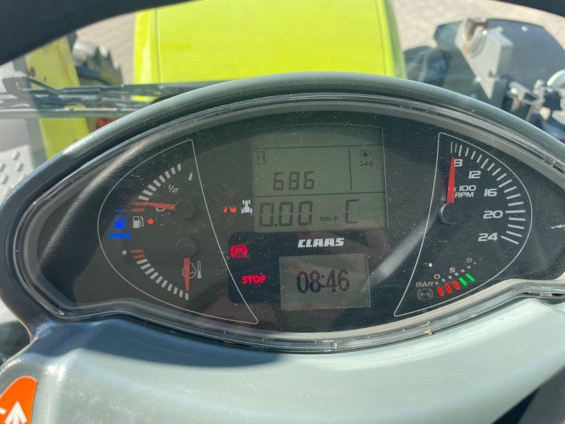 Claas Arion 630 CIS +