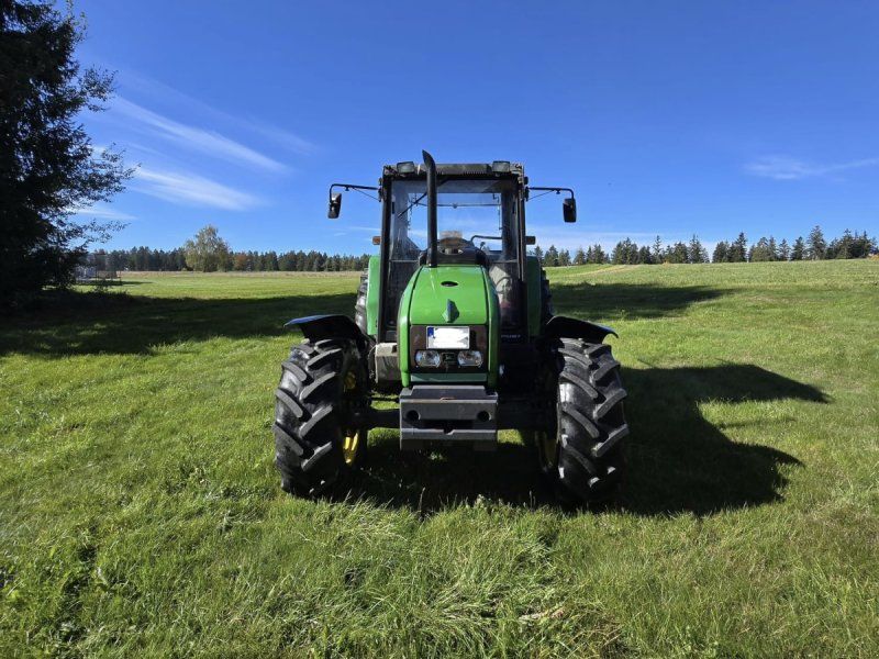 John Deere 3400
