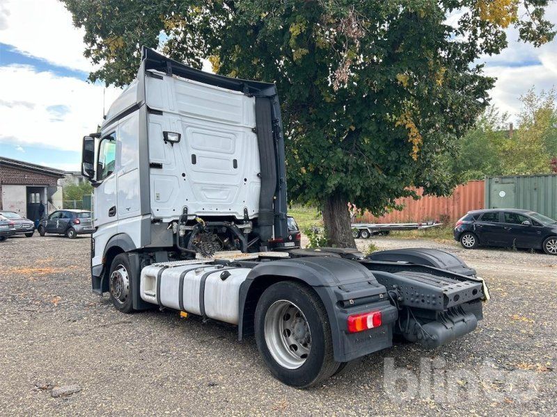 Mercedes-Benz Actros 1845