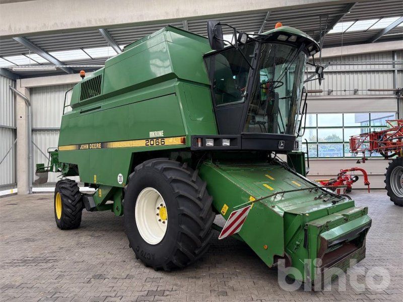 John Deere 2066