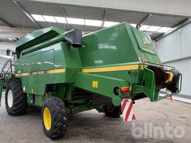 John Deere 2066