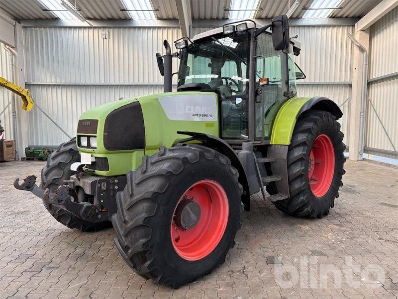 Claas ARES 696