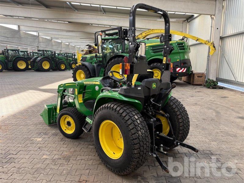 John Deere 3025E