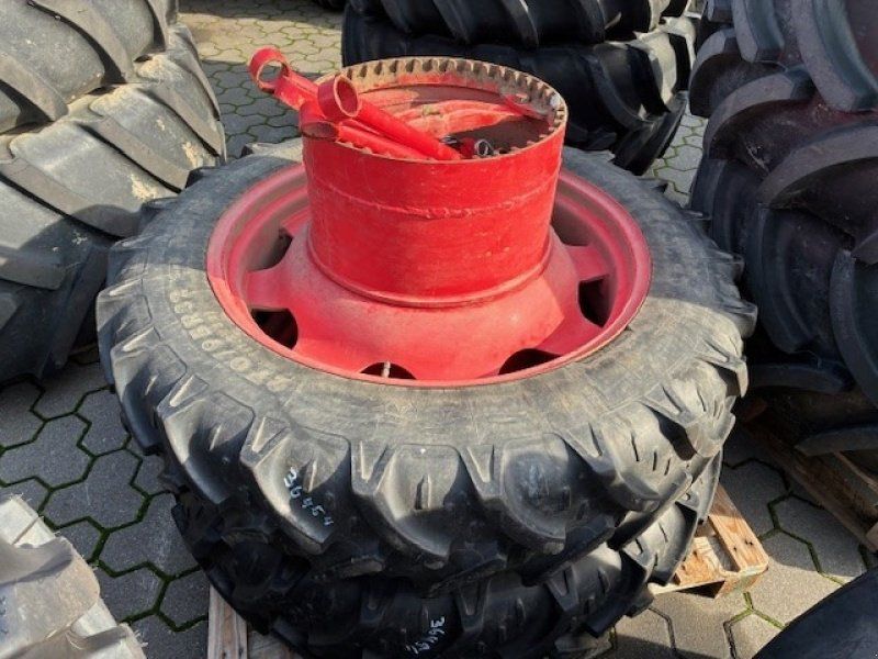 Fendt 8 Pflegeräder für 400er Vario