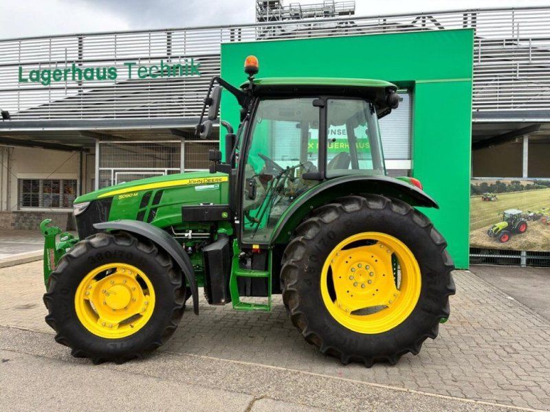 John Deere 5090 M