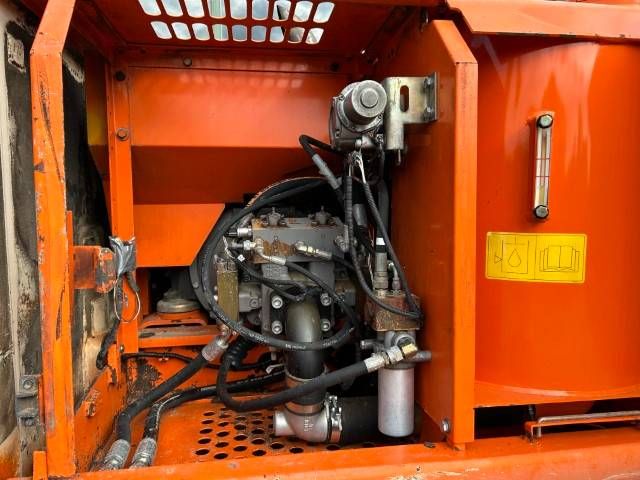 Fiat-Hitachi EX 165