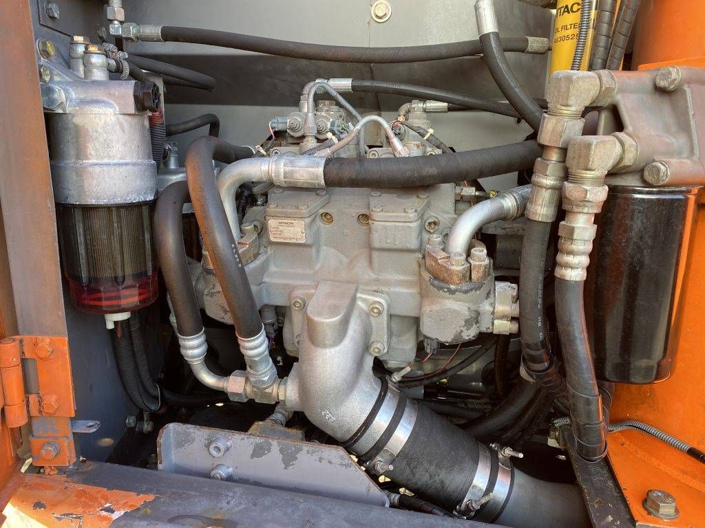 Hitachi ZX 180 LC-3