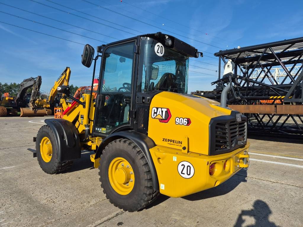 CAT 906