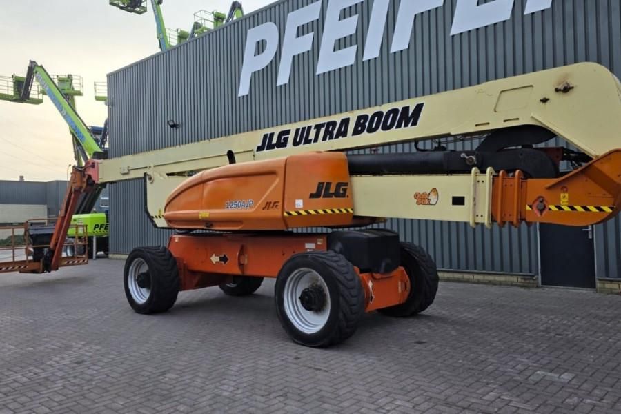 JLG 1250AJP Diesel, 4x4x4 Drive, 40.1m Working Height,