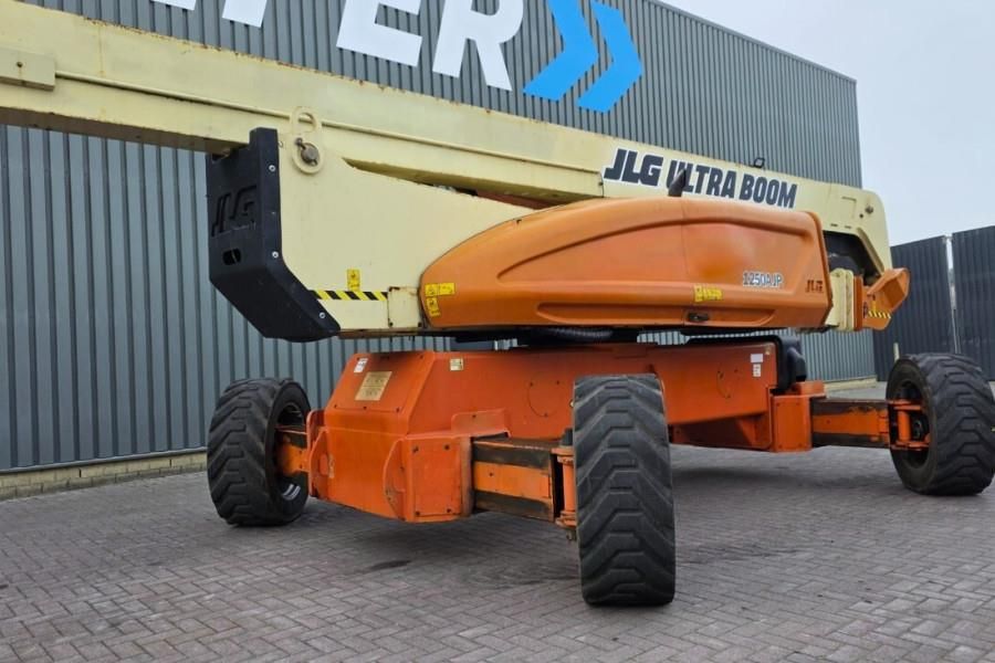 JLG 1250AJP Diesel, 4x4x4 Drive, 40.1m Working Height,