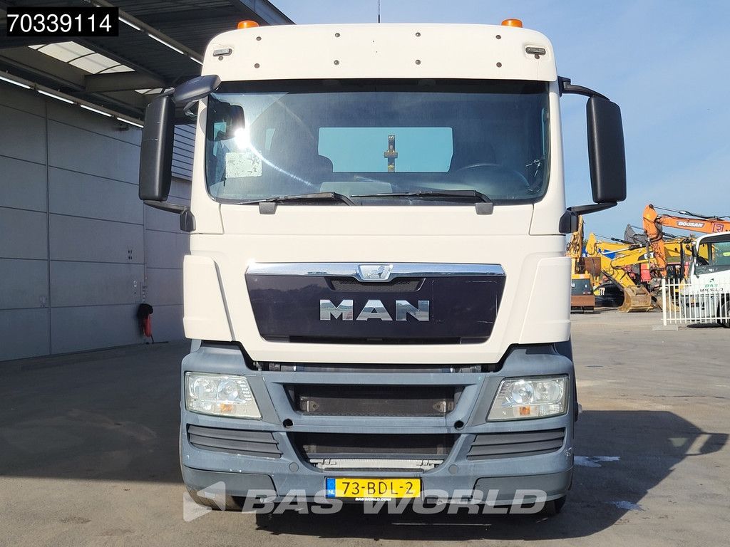MAN TGS 35.400 8X4 NL-truck APK HYVA 26-60S Lift+steering axle Automatic EEV