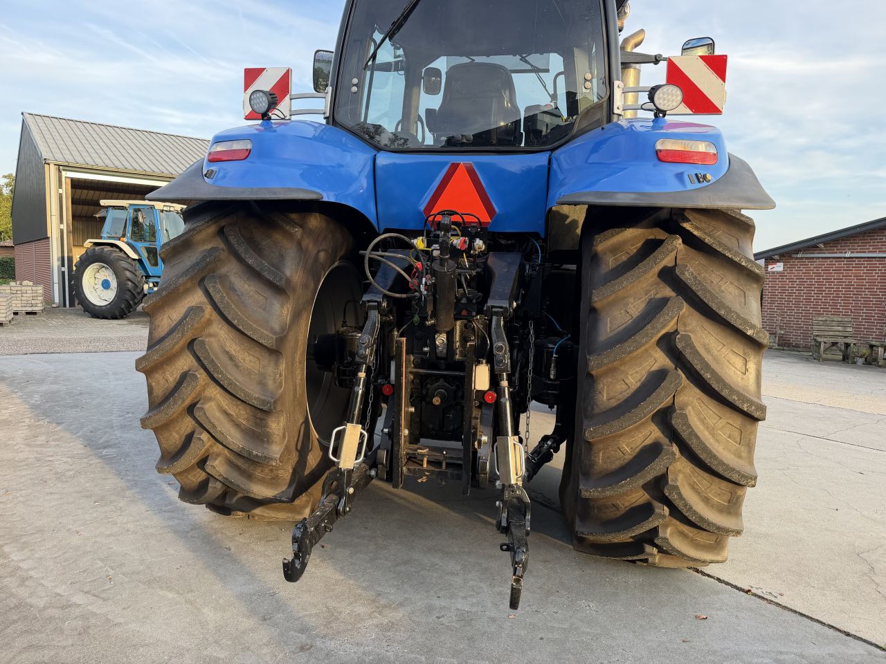 Nette New Holland T8030 powershift!