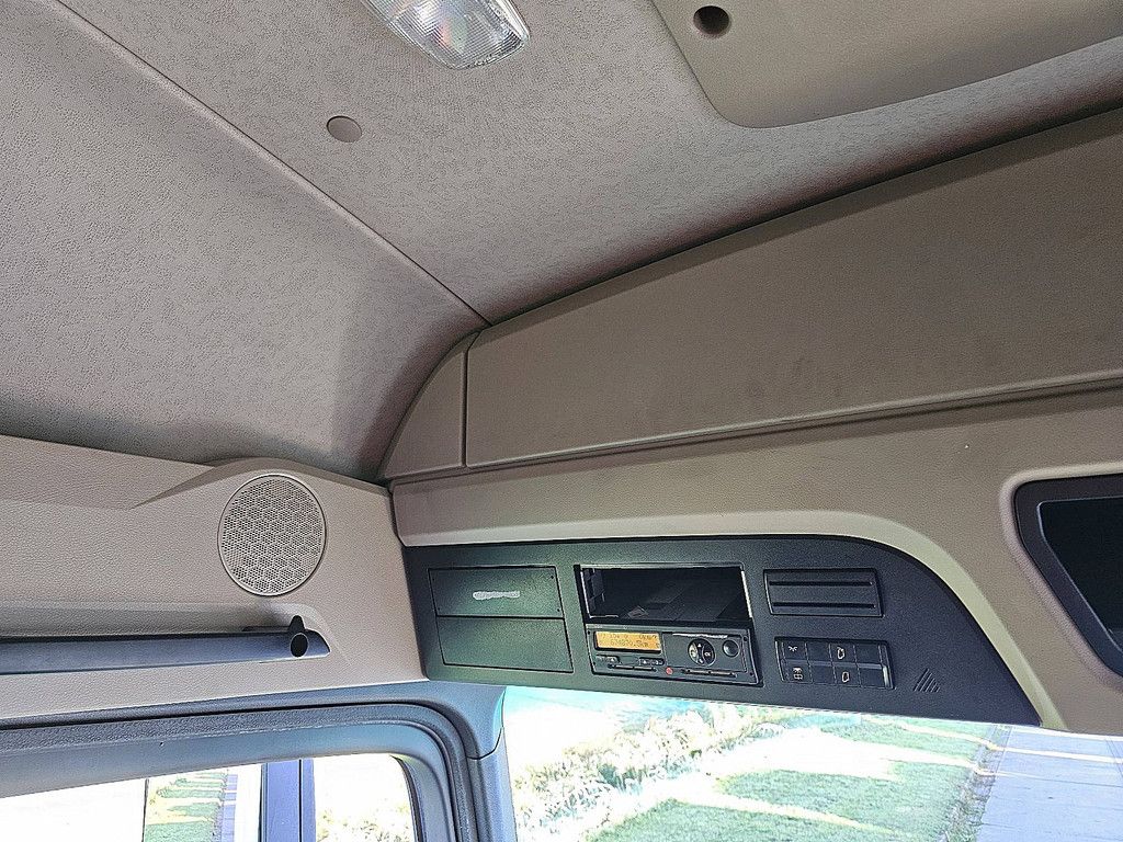 MERCEDES-BENZ ACTROS 1843