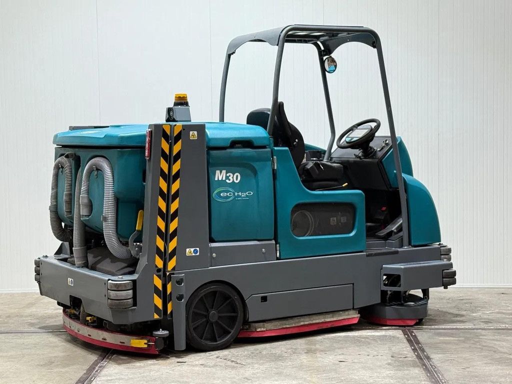 Tennant M30 LPG 2017 1800uu!! Veeg-Schrob-machine HL1026