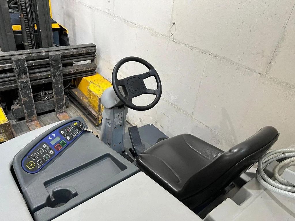 Nilfisk !! ER 1600 kubota diesel 2011 schrobmachine HL1046
