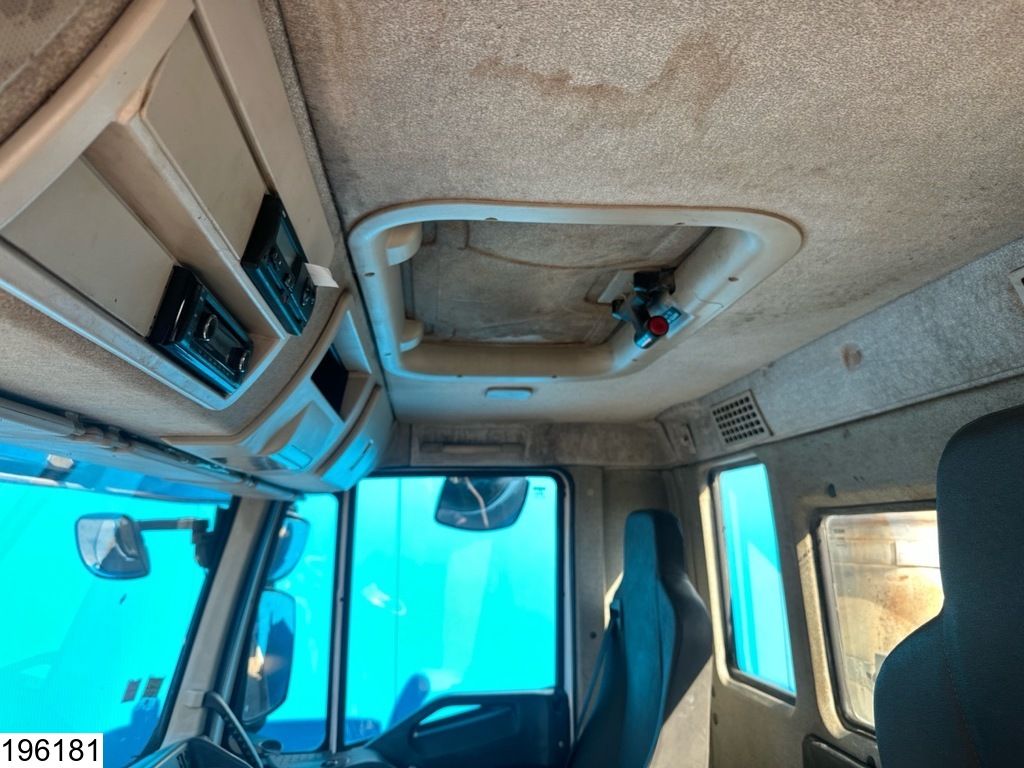 Iveco Trakker 8x4, Baruval 9m3, Manual transmission