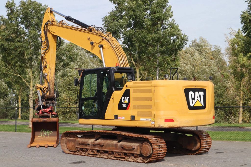 Caterpillar 323 07A | ROTOTILT | QUICK COUPLER | BUCKET