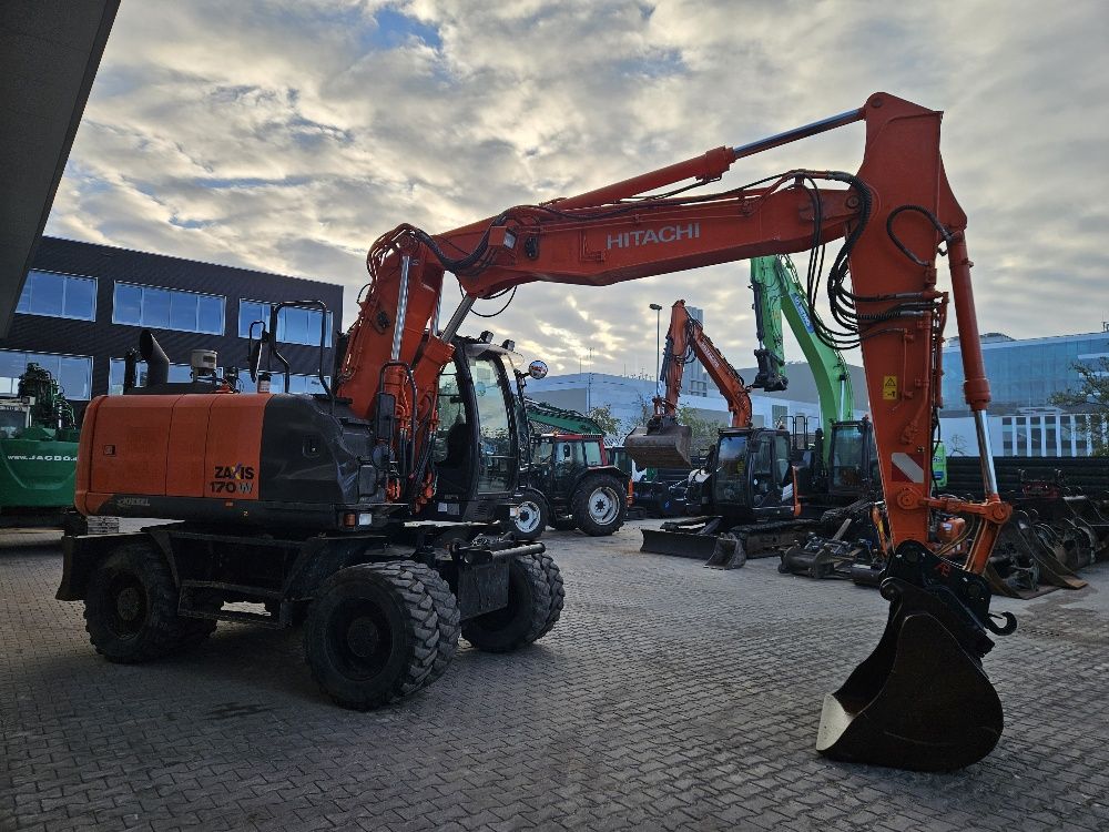 Hitachi ZX170W-5b