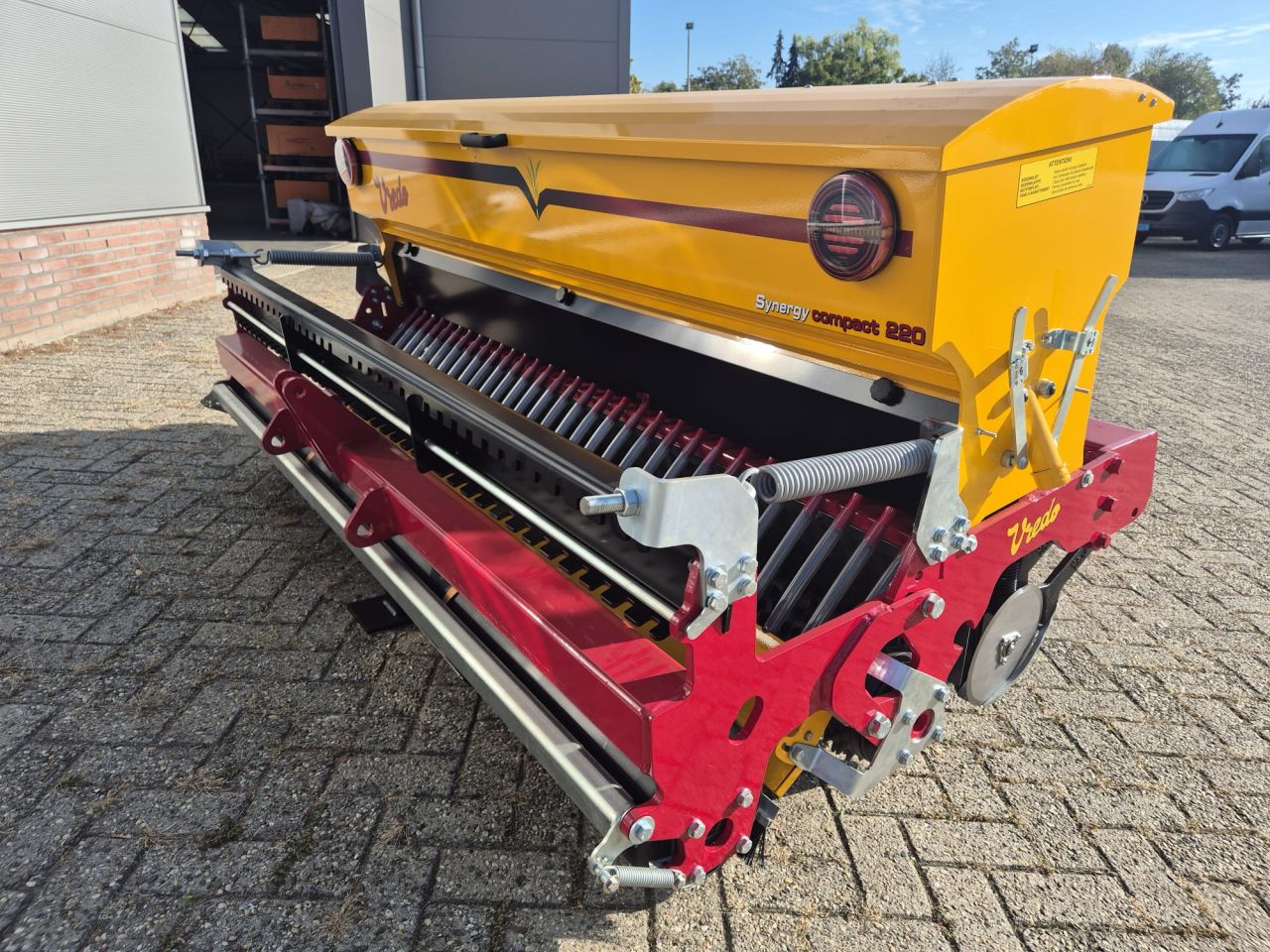 VREDO DZ5 Synergy Compact 220