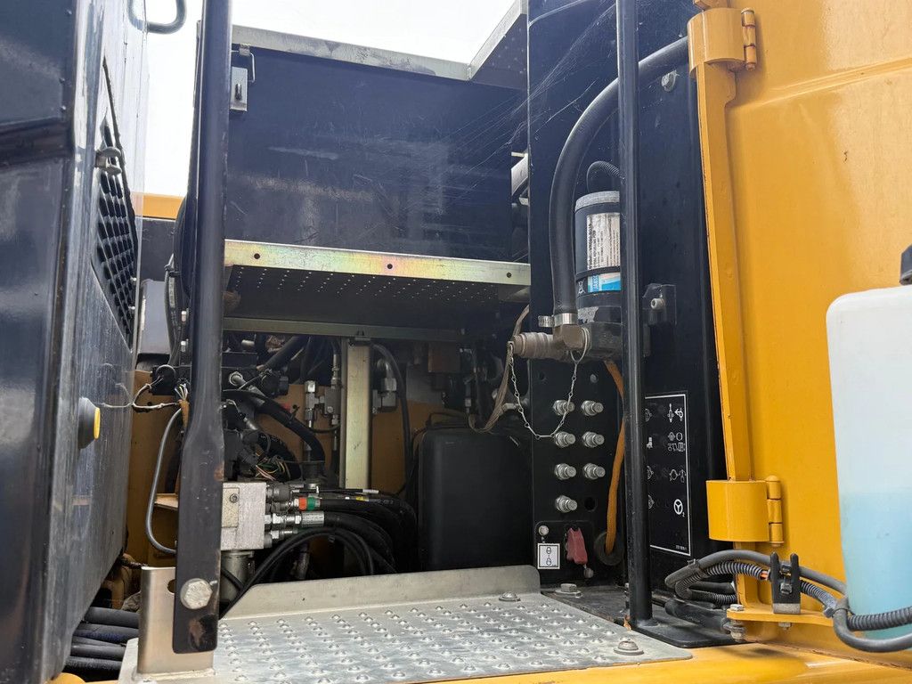 Caterpillar M313D