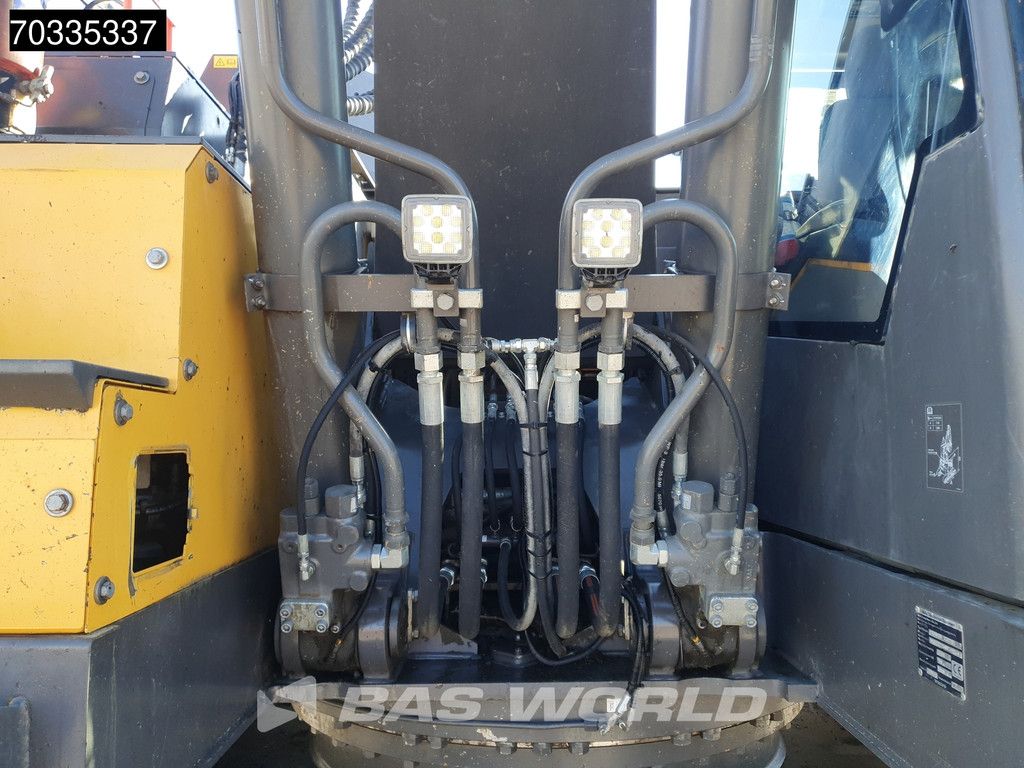 Volvo ECR355 E L GPS - Tiltrotator