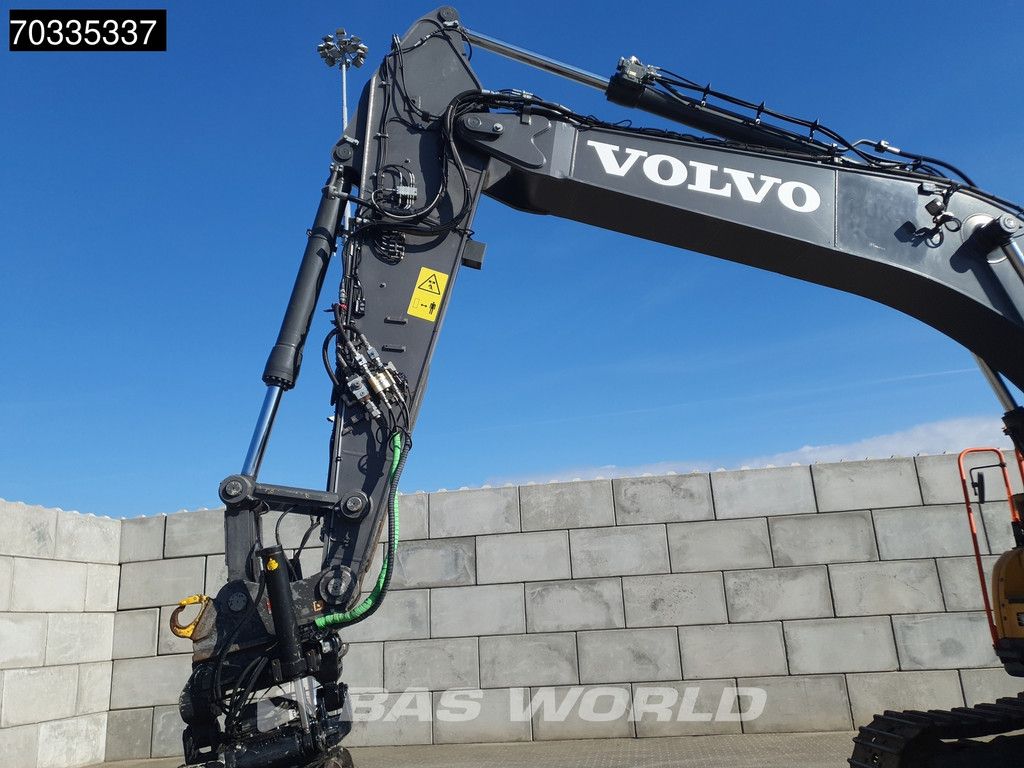 Volvo ECR355 E L GPS - Tiltrotator