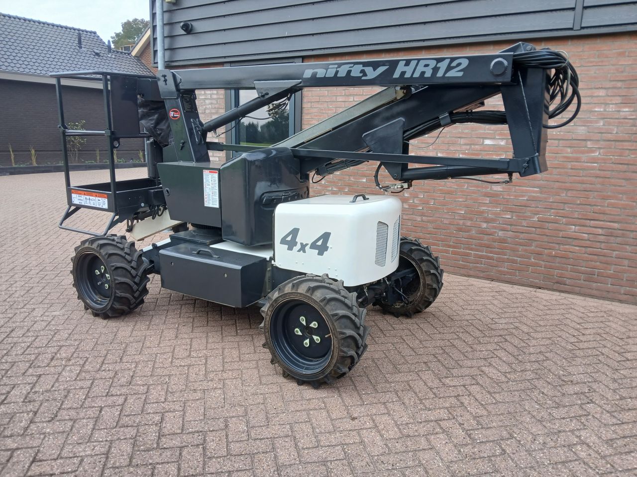 Niftylift hoogwerker hr12 4x4 bj 2020 diesel en elektrisch