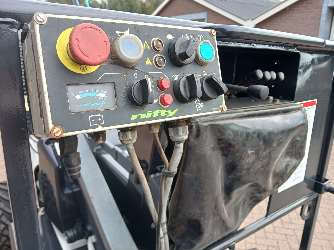 Niftylift hoogwerker hr12 4x4 bj 2020 diesel en elektrisch